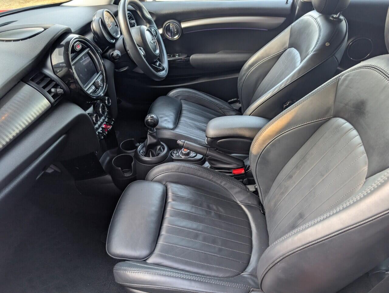 Used MINI Hatch 2019 for sale - 77892998: Photo 18