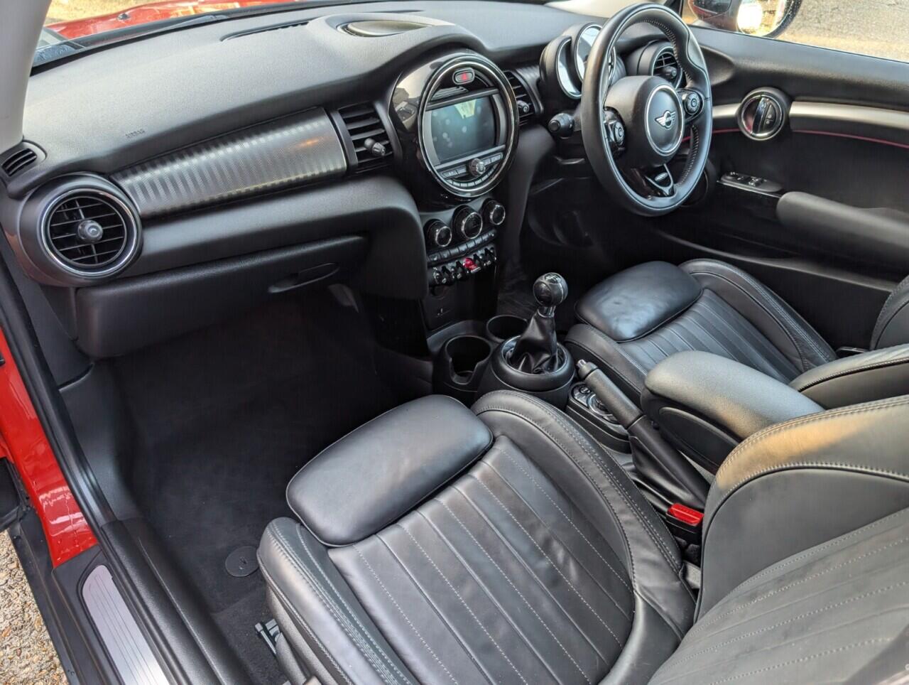 Used MINI Hatch 2019 for sale - 77892998: Photo 3