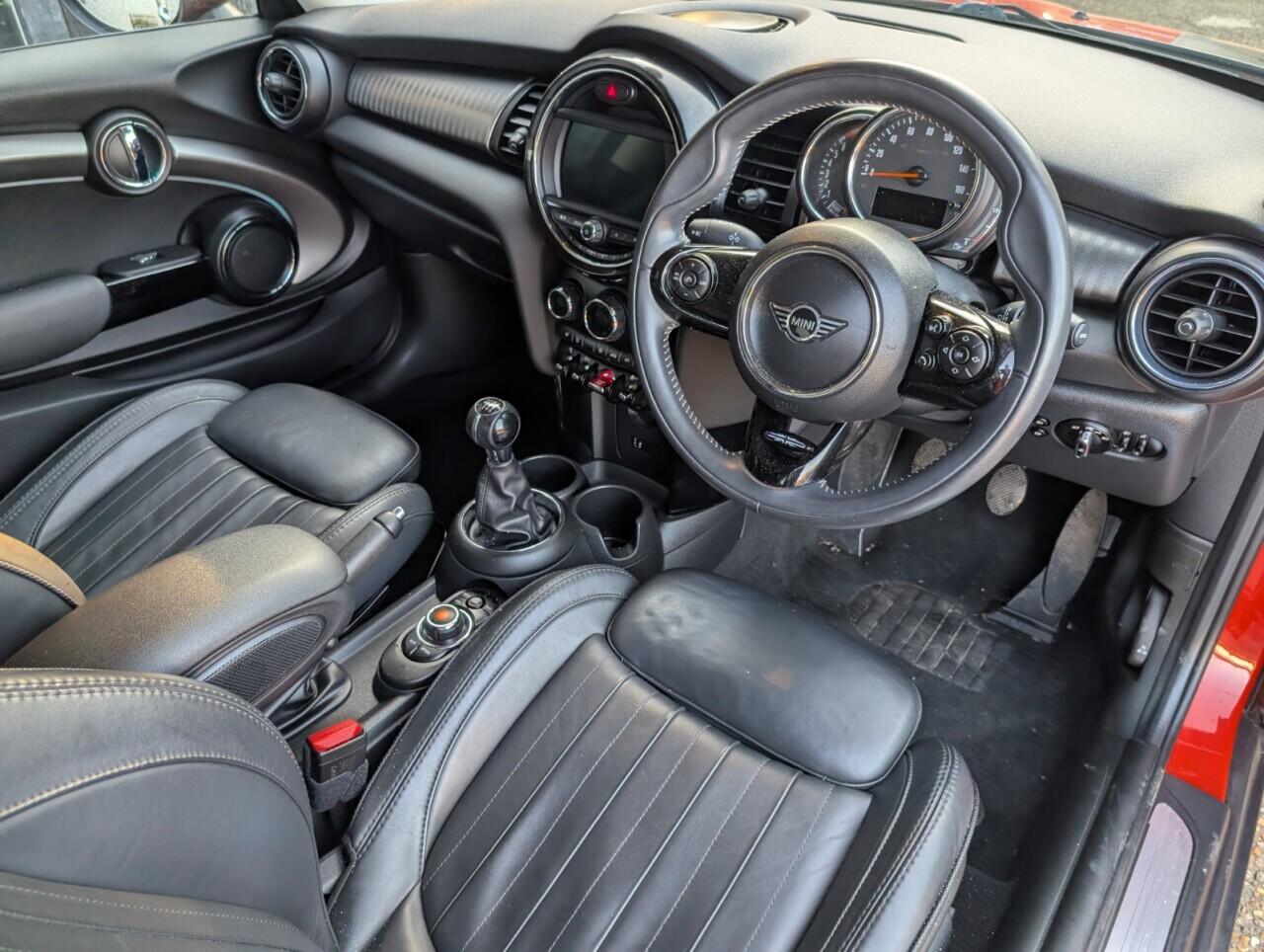 Used MINI Hatch 2019 for sale - 77892998: Photo 9