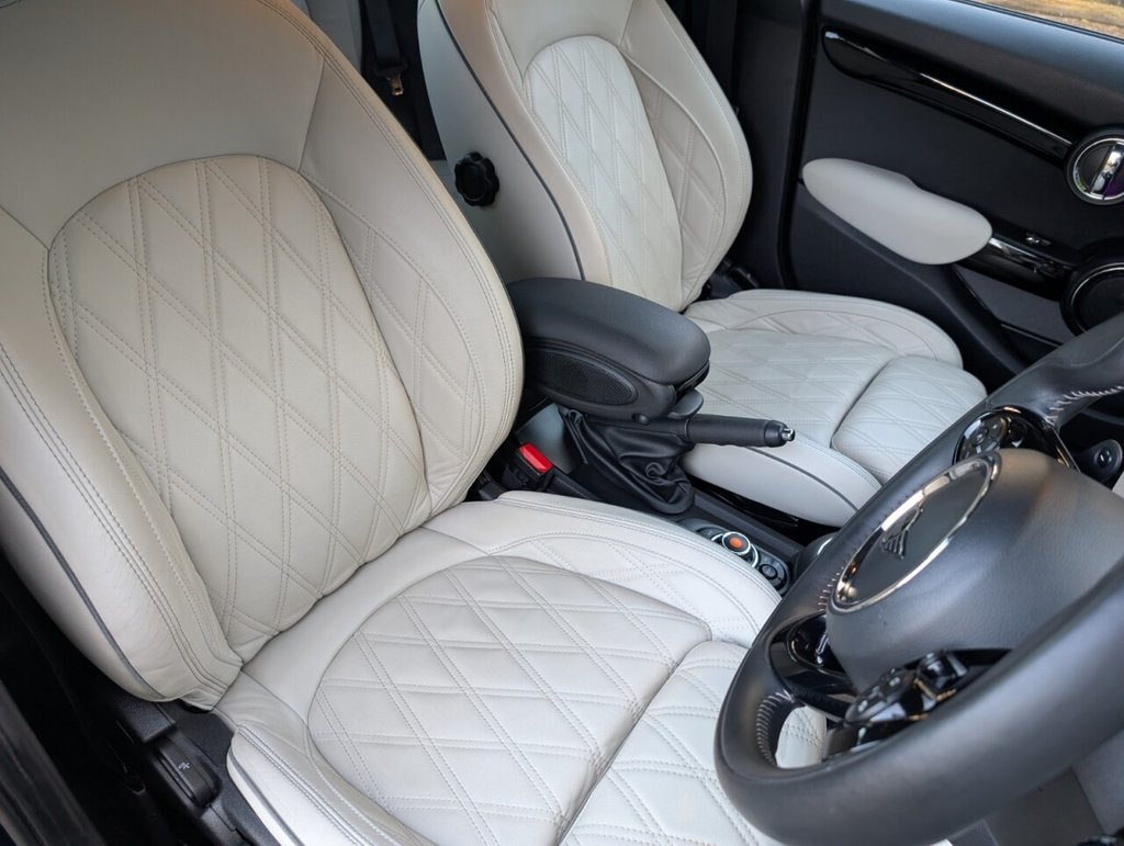 Used MINI Hatch 2019 for sale - 77512037: Photo 16