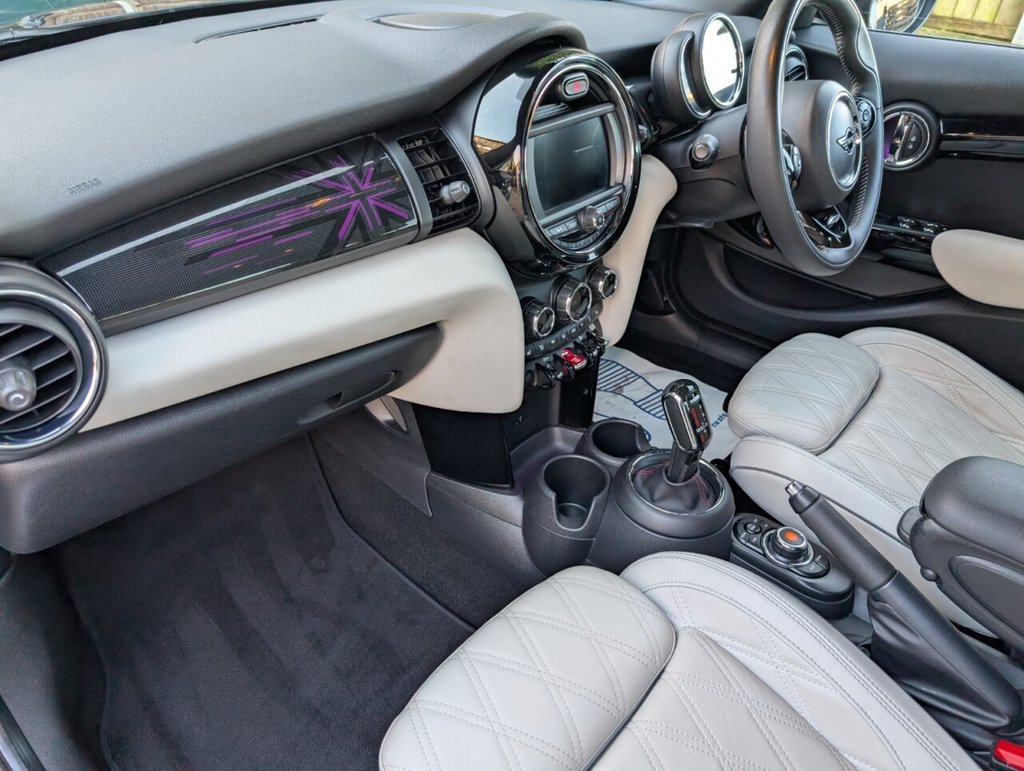 Used MINI Hatch 2019 for sale - 77512037: Photo 3