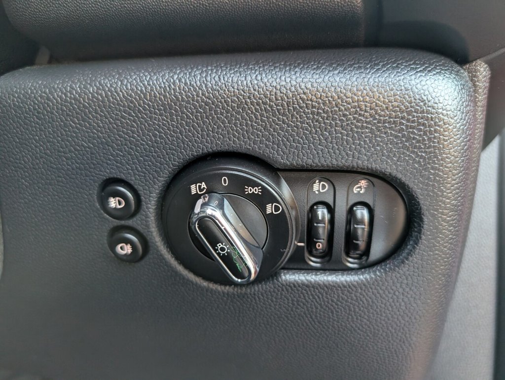 Used MINI Hatch 2019 for sale - 77667073: Photo 25