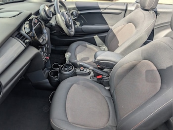 Used MINI Convertible 2019 for sale - 77834983: Photo