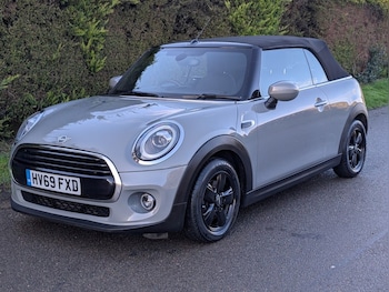 Used MINI Convertible 2019 for sale - 77558022: Photo