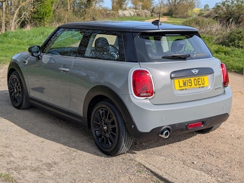 Used MINI Hatch 2019 for sale - 78246396: Photo