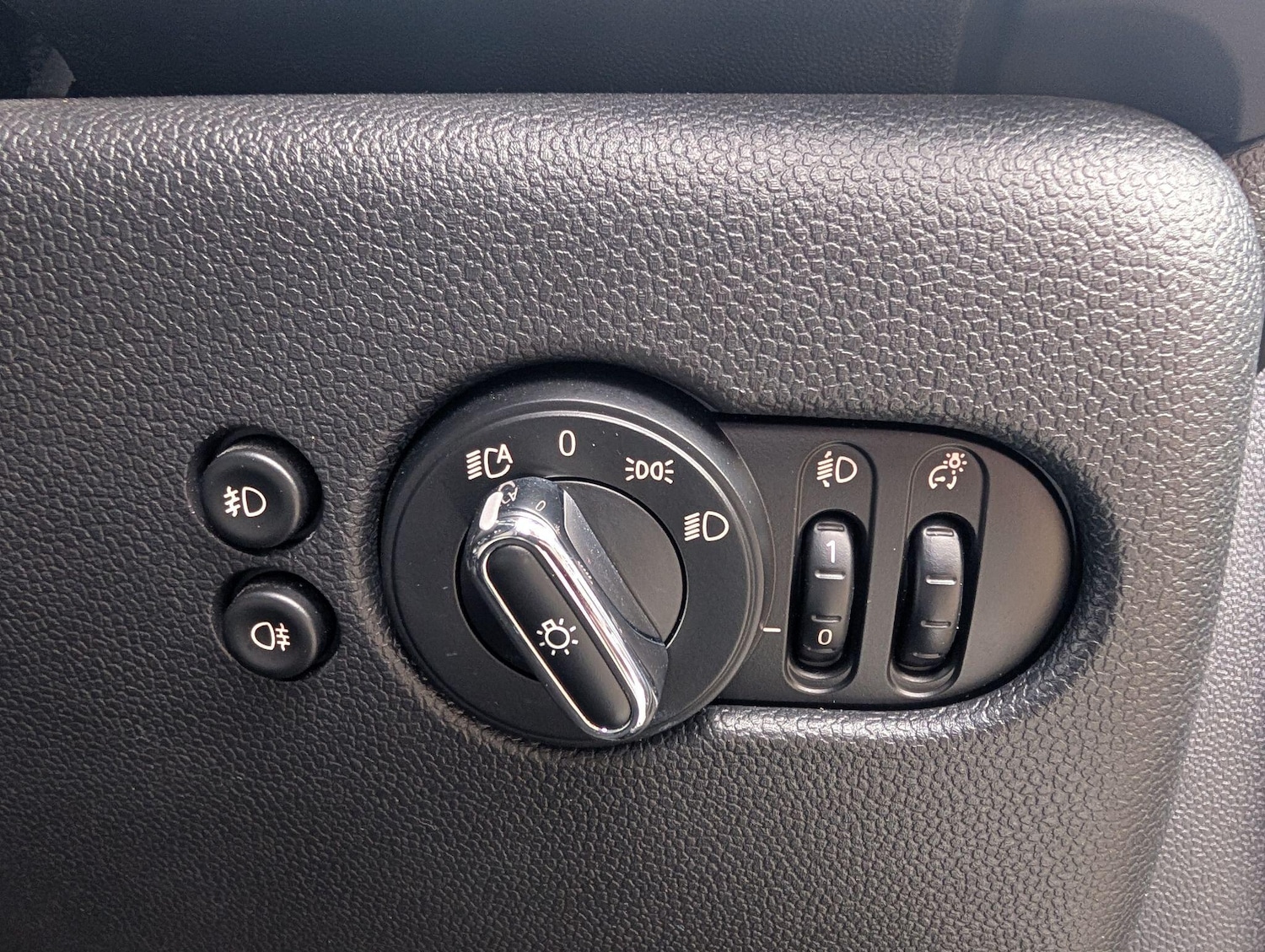 Used MINI Hatch 2018 for sale - 78100296: Photo 18