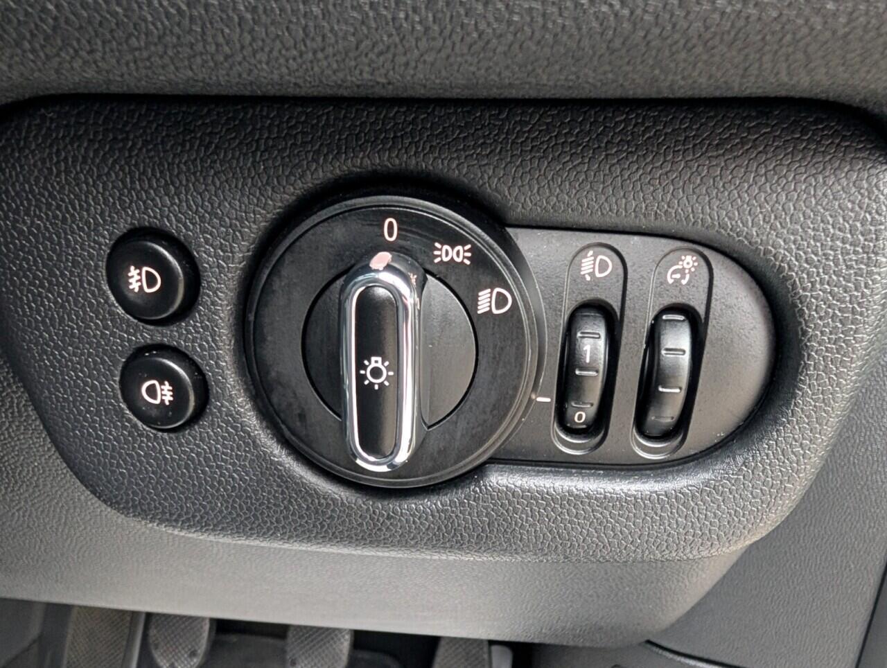 Used MINI Clubman 2019 for sale - 77893139: Photo 19