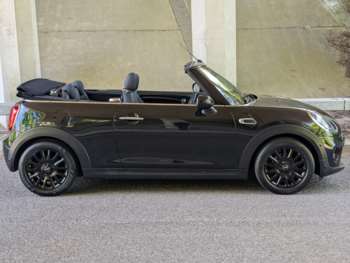 Used MINI Convertible 2018 for sale - 74692199: Photo