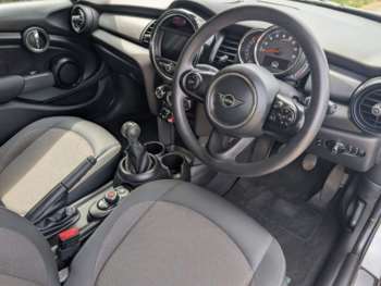 Used MINI Hatch 2018 for sale - 74904555: Photo