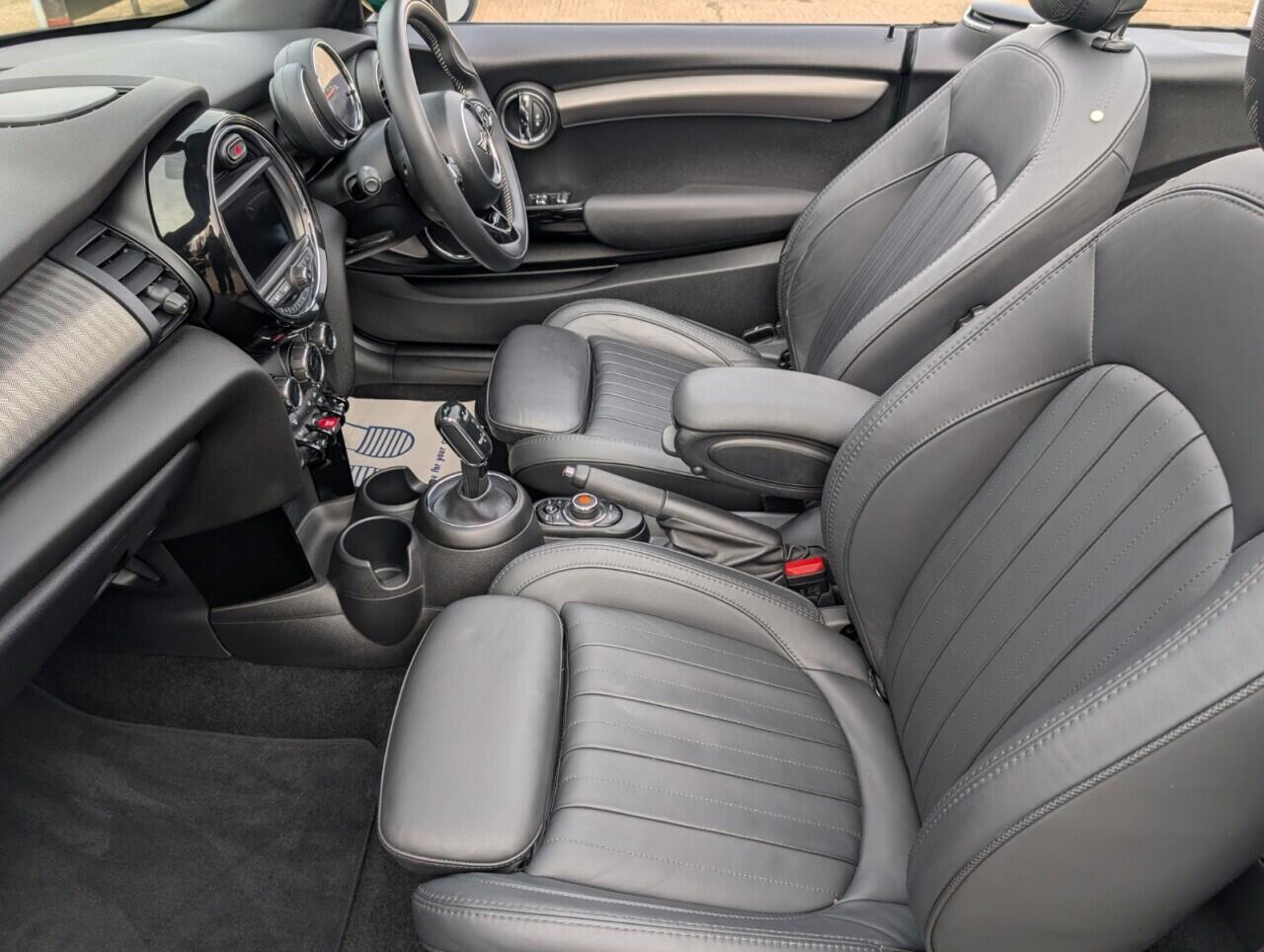 Used MINI Convertible 2020 for sale - 77892119: Photo 24