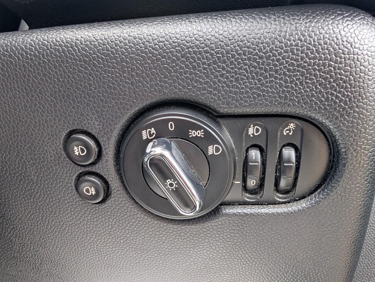 Used MINI Convertible 2020 for sale - 77892119: Photo 26