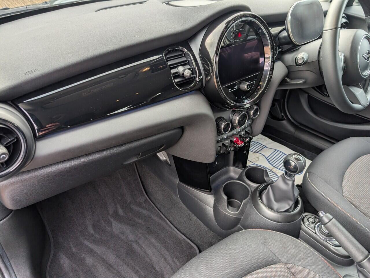 Used MINI Hatch 2021 for sale - 77892084: Photo 9