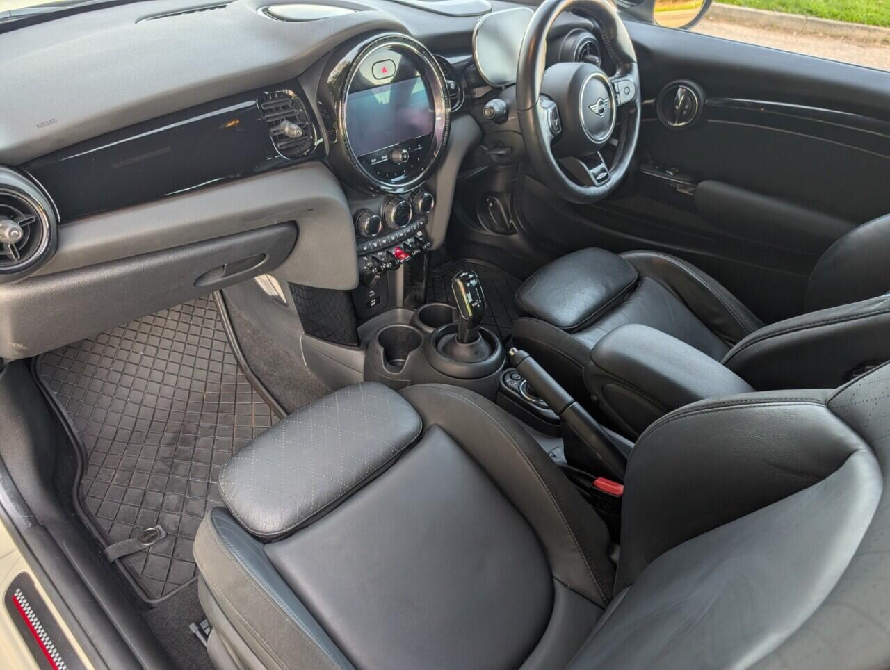 Used MINI Hatch 2021 for sale - 77892520: Photo 3