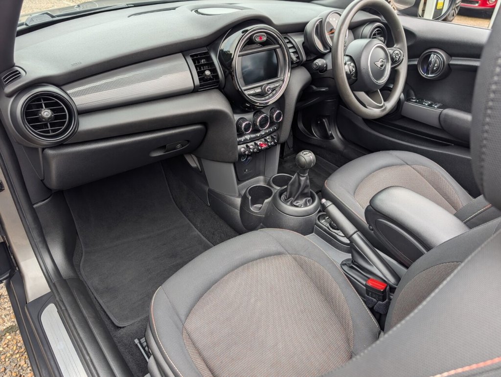 Used MINI Convertible 2019 for sale - 77512070: Photo 21