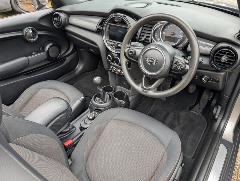 Used MINI Convertible 2019 for sale - 77512070: Photo 23