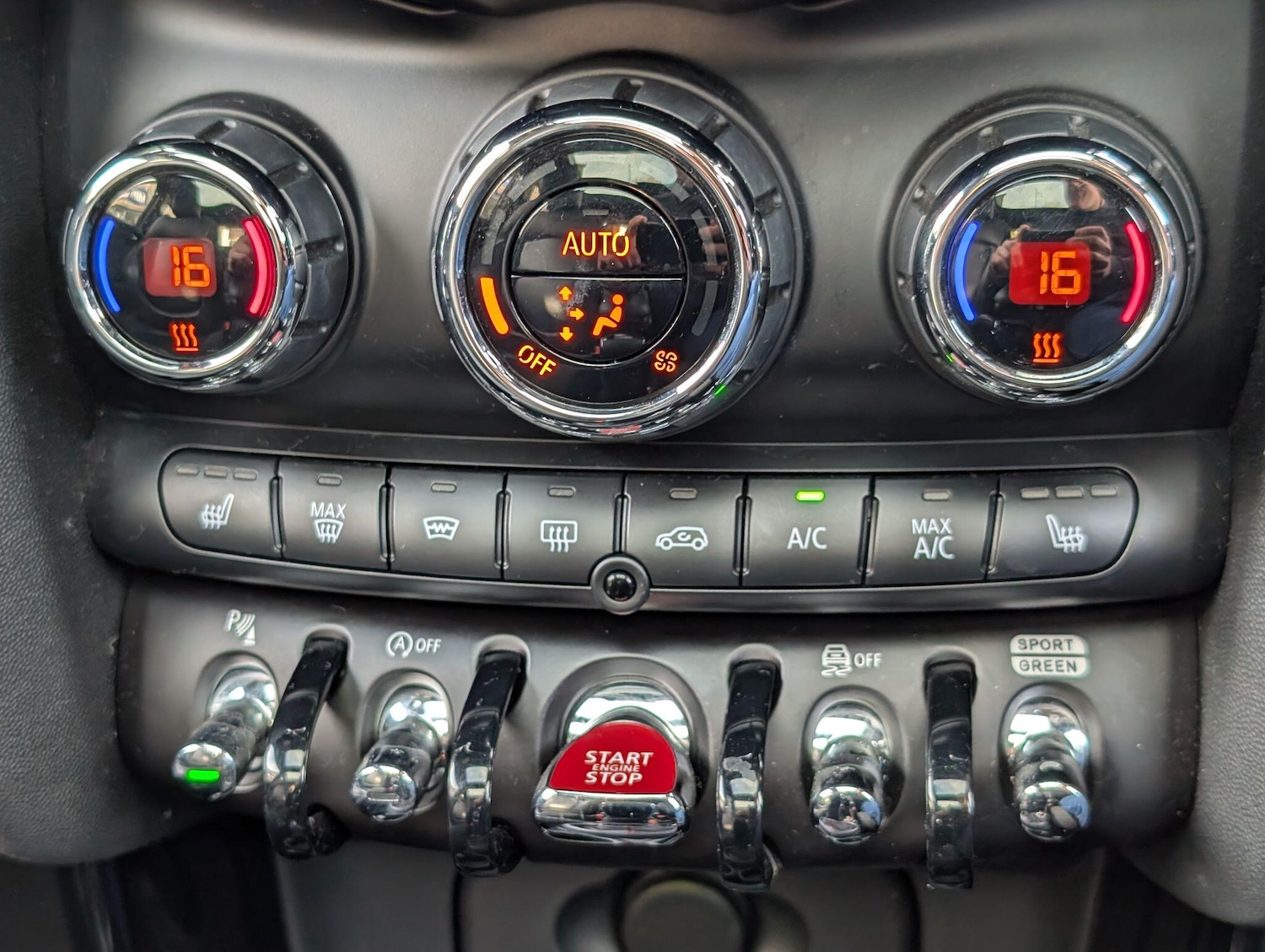 Used MINI Hatch 2020 for sale - 77925824: Photo 24