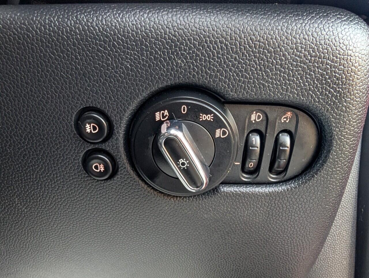 Used MINI Hatch 2019 for sale - 77892445: Photo 16