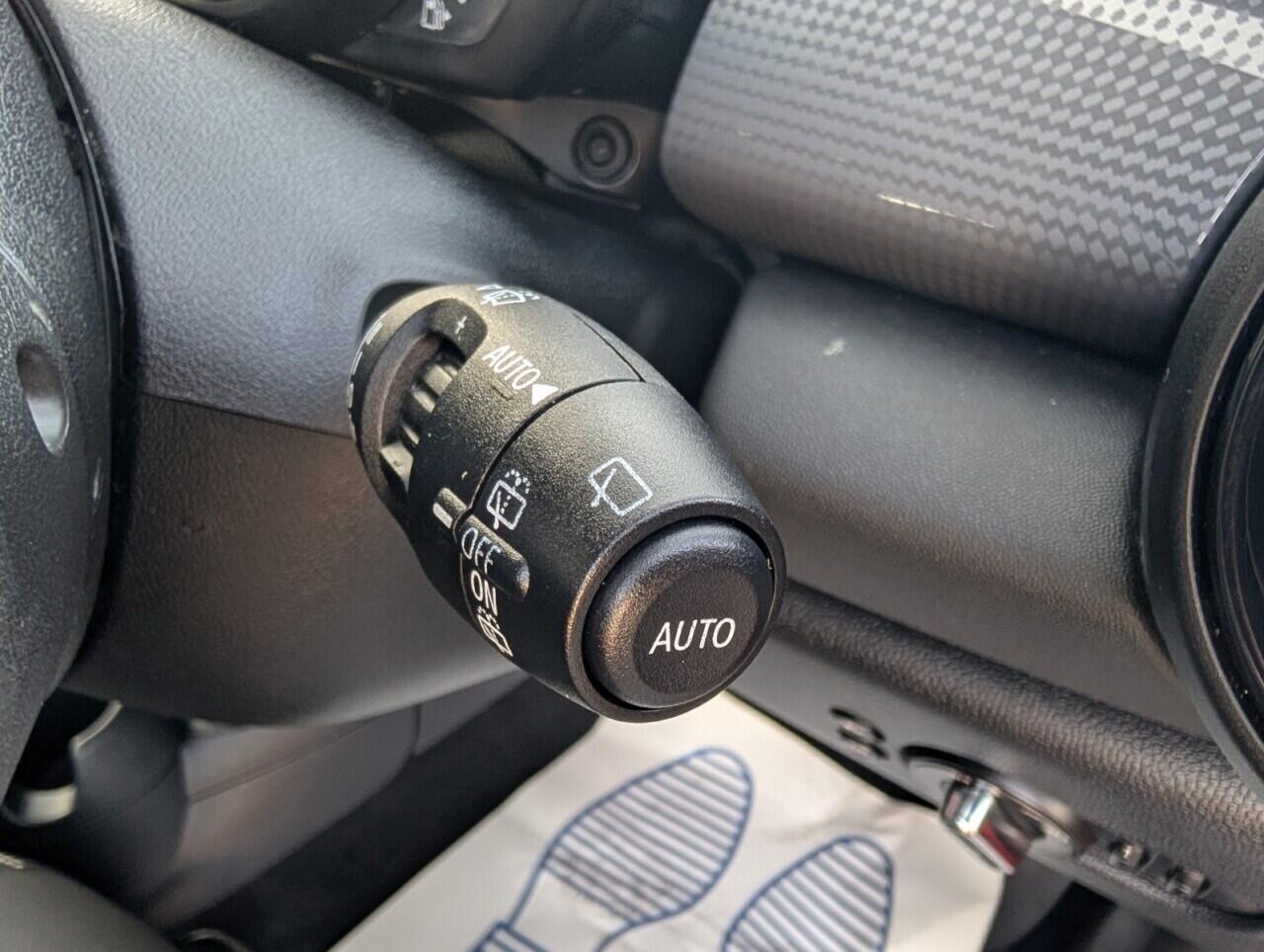 Used MINI Hatch 2019 for sale - 77892445: Photo 19