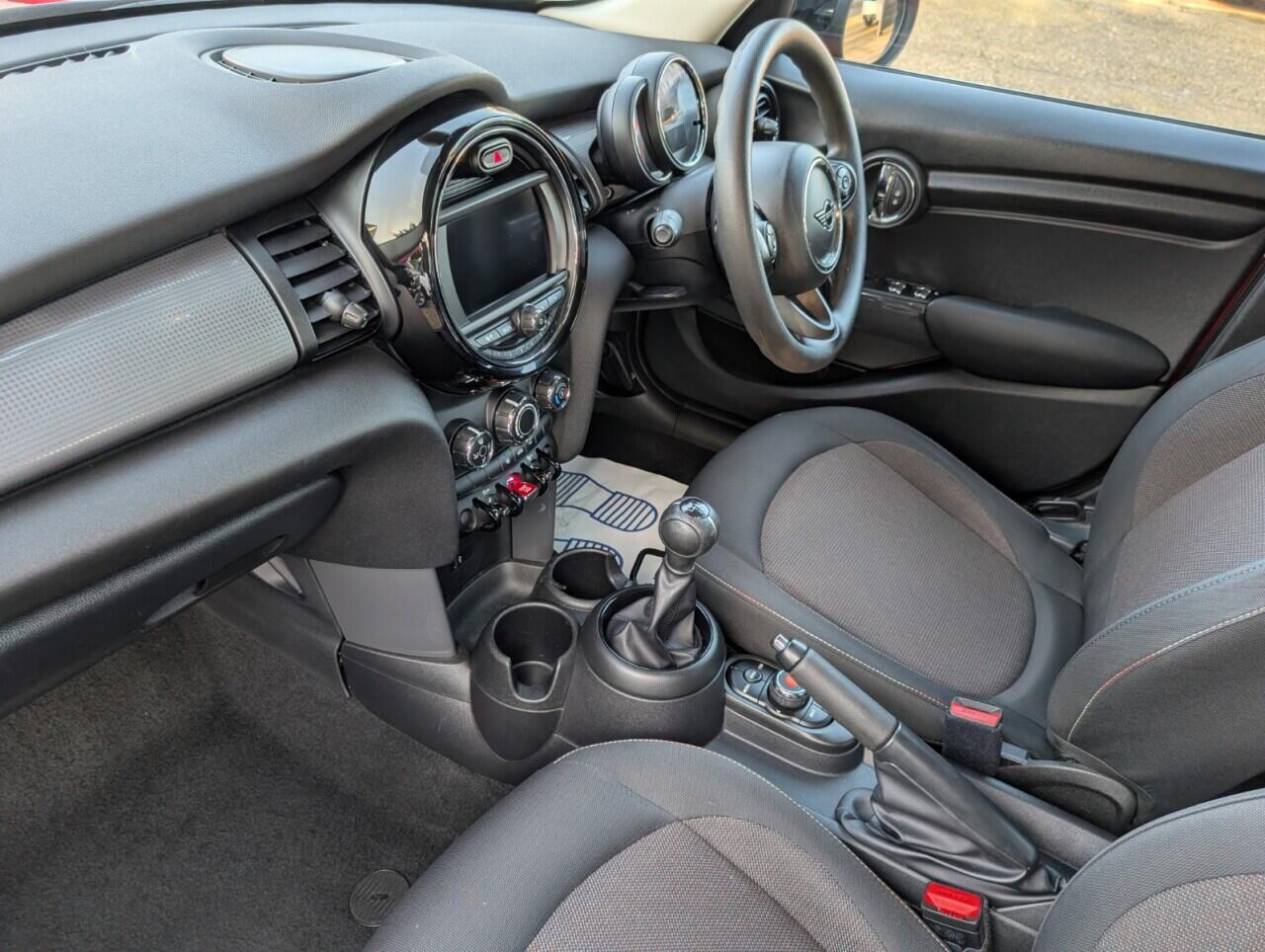 Used MINI Hatch 2019 for sale - 77892445: Photo 3