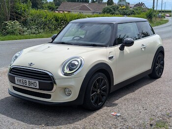 Used MINI Hatch 2018 for sale - 78947404: Photo