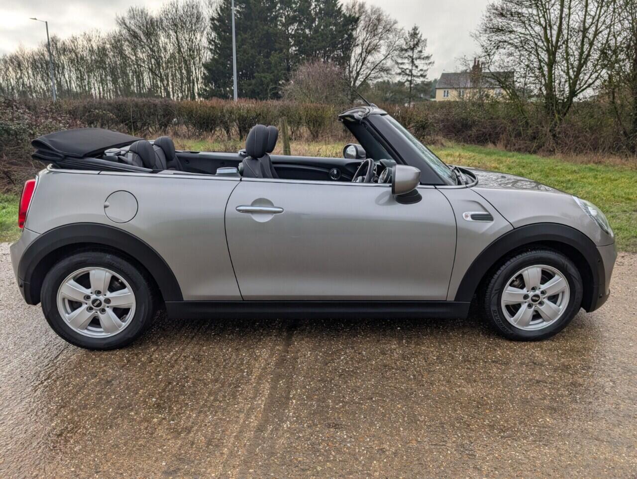 Used MINI Convertible 2019 for sale - 77892181: Photo 11