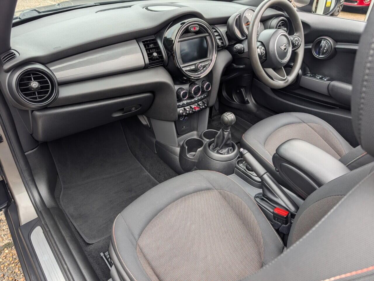 Used MINI Convertible 2019 for sale - 77892181: Photo 21