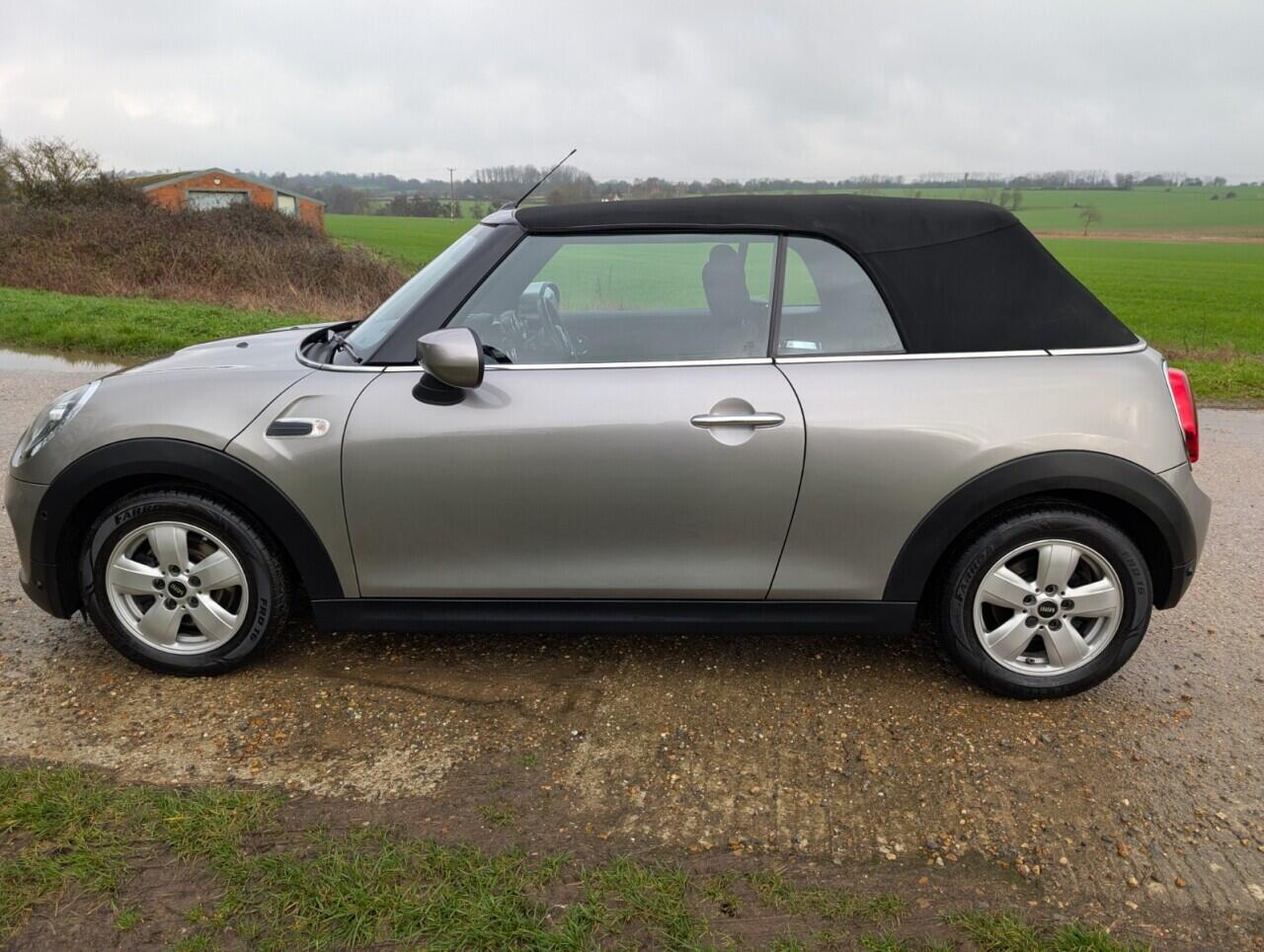 Used MINI Convertible 2019 for sale - 77892181: Photo 28
