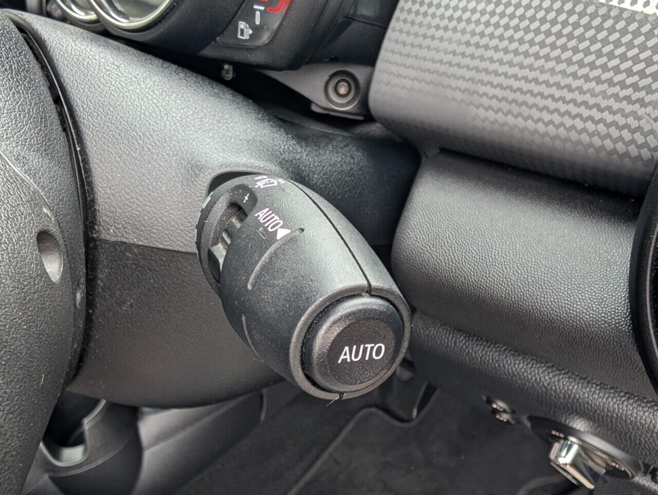 Used MINI Convertible 2019 for sale - 77892181: Photo 31