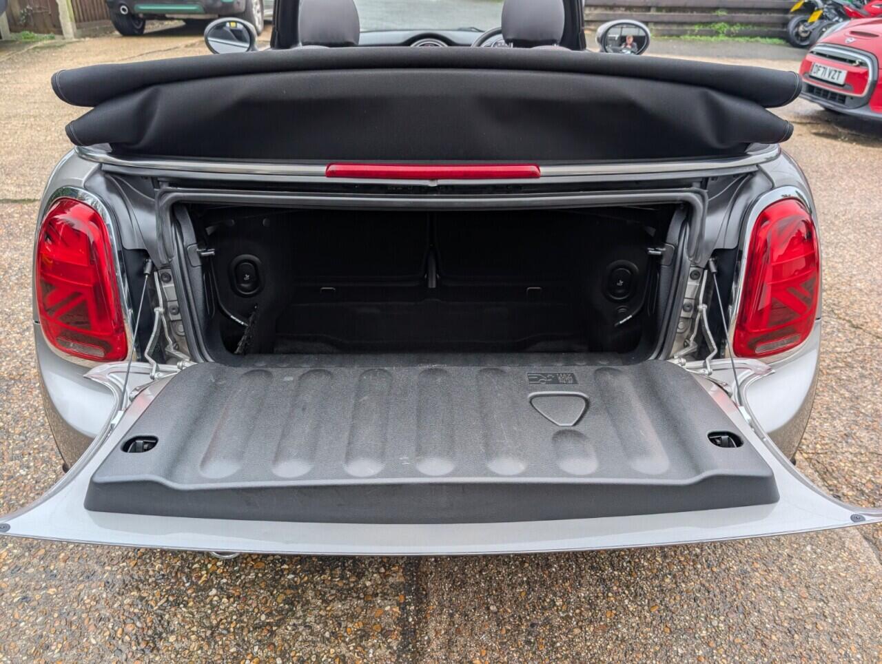 Used MINI Convertible 2019 for sale - 77892181: Photo 32