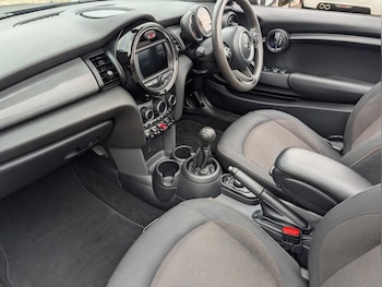 Used MINI Convertible 2019 for sale - 77892181: Photo