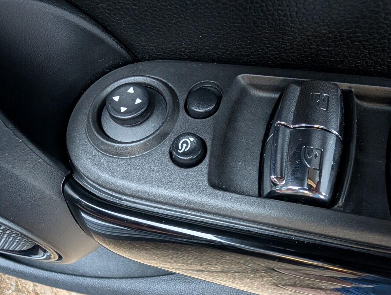 Used MINI Hatch 2022 for sale - 77892483: Photo 8