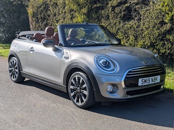 Used MINI Convertible 2019 for sale - 78246377: Photo