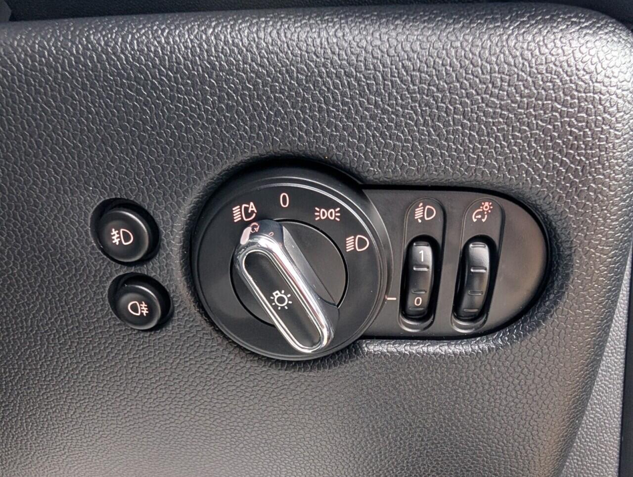 Used MINI Hatch 2020 for sale - 77892681: Photo 19