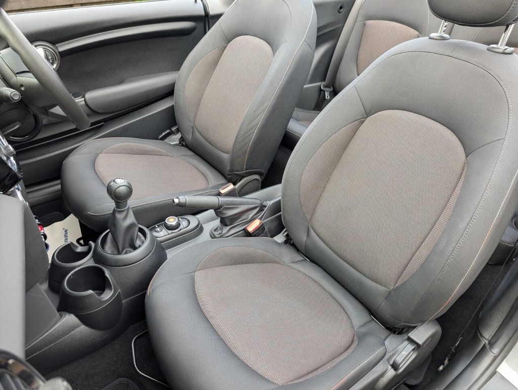 Used MINI Convertible 2019 for sale - 77512075: Photo 12