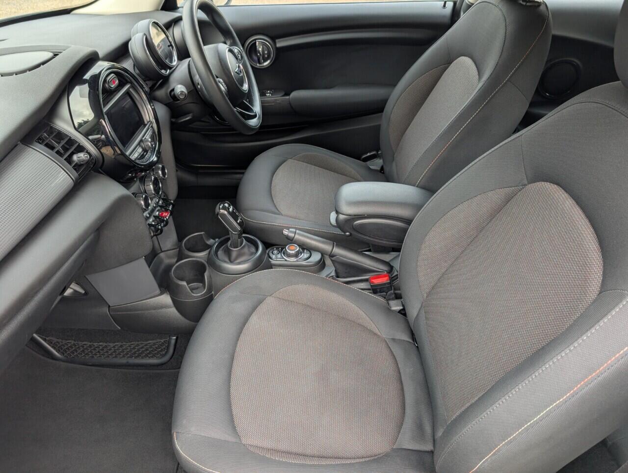 Used MINI Hatch 2018 for sale - 77892409: Photo 10