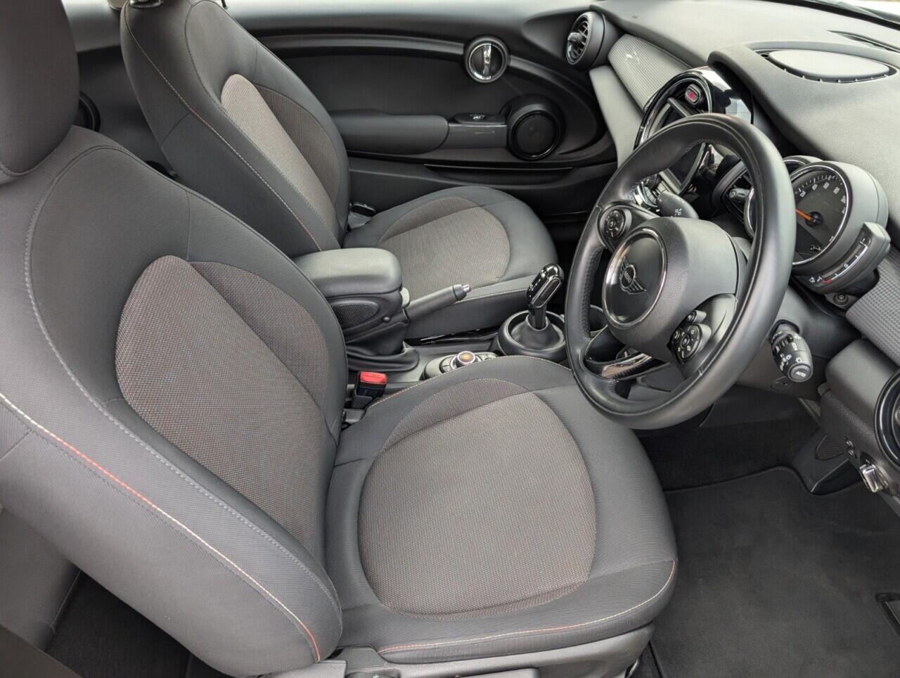 Used MINI Hatch 2018 for sale - 77892409: Photo 19