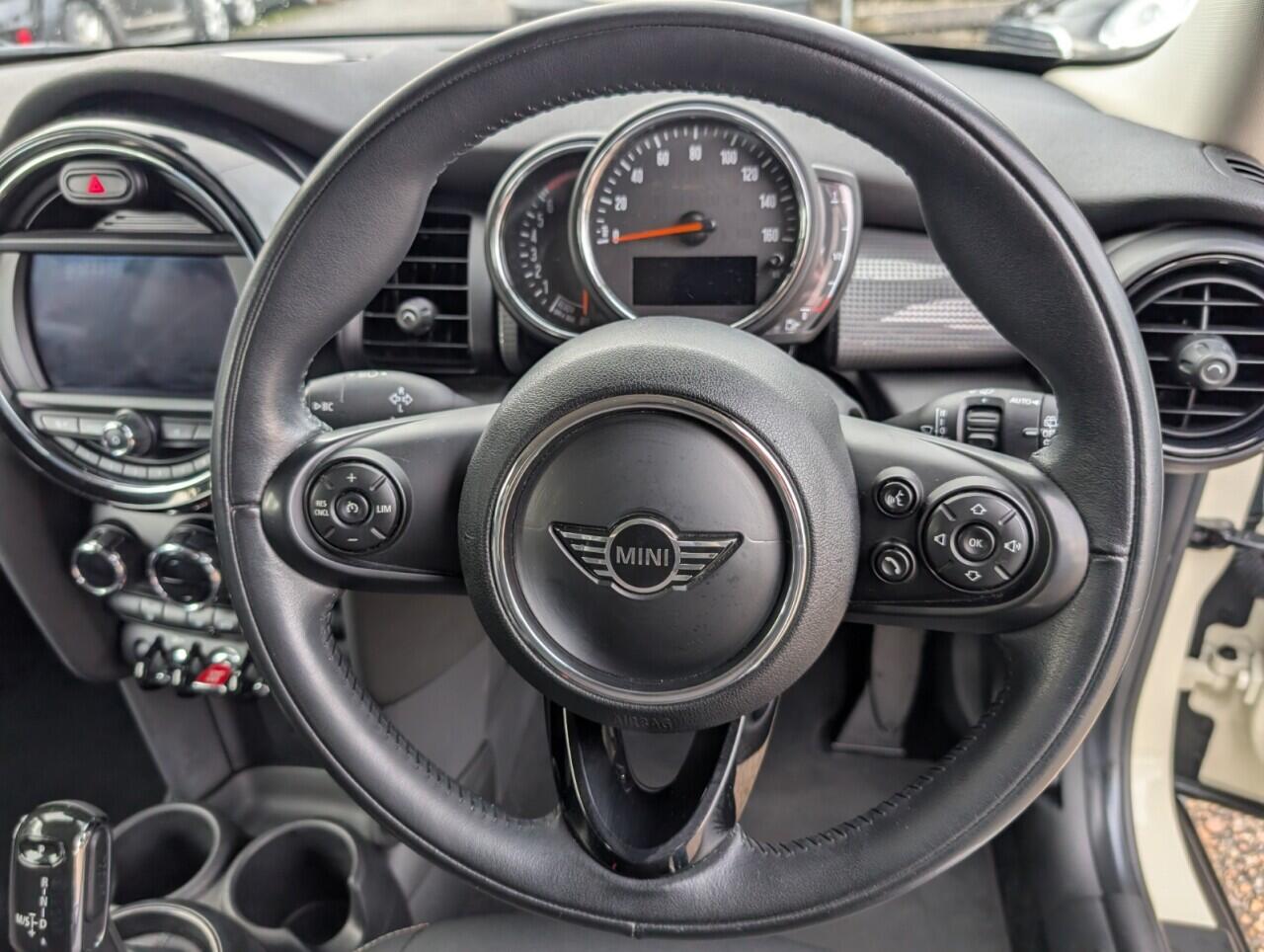 Used MINI Hatch 2018 for sale - 77892409: Photo 24