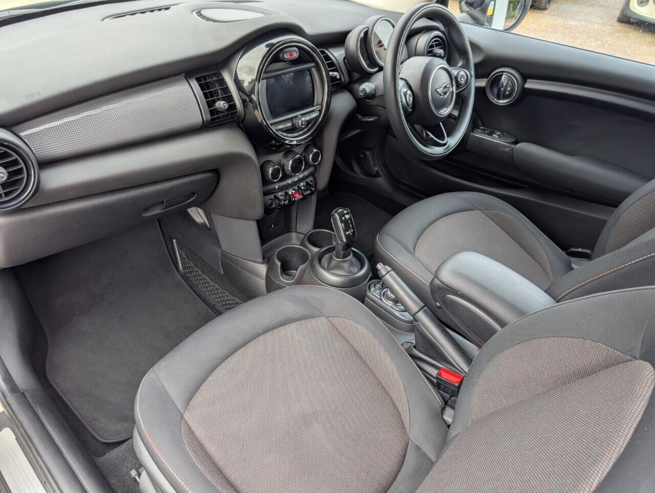 Used MINI Hatch 2018 for sale - 77892409: Photo 3