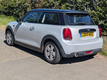 Used MINI Hatch 2019 for sale - 78430312: Photo