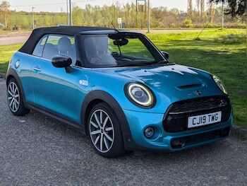Used MINI Convertible 2019 for sale - 78171496: Photo