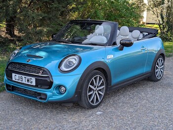 Used MINI Convertible 2019 for sale - 78171496: Photo
