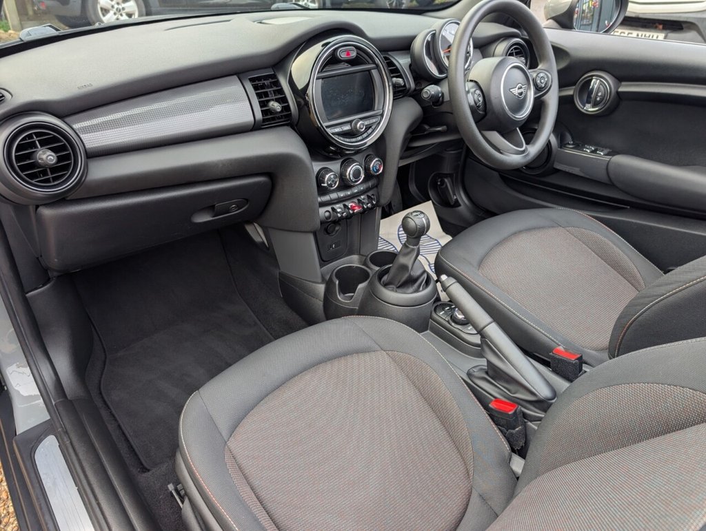 Used MINI Convertible 2019 for sale - 77764768: Photo 3