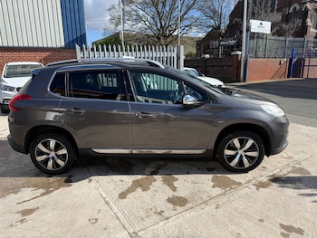 Used Peugeot 2008 2015 for sale - 78633228: Photo