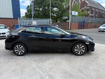 Used Honda Civic 2017 for sale - 78633247: Photo