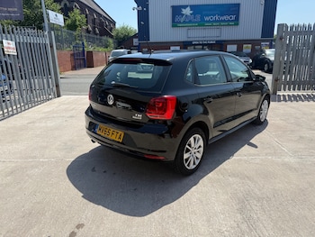 Used Volkswagen Polo 2015 for sale - 78997462: Photo