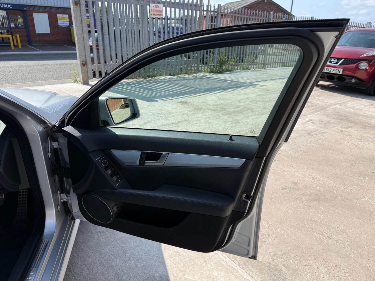 Vehicle 28