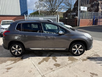 Used Peugeot 2008 2015 for sale - 78622782: Photo
