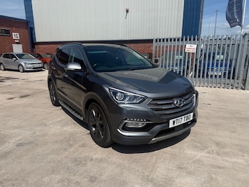 Used Hyundai Santa Fe 2017 for sale - 78688085: Photo