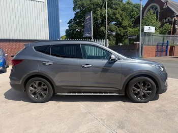Used Hyundai Santa Fe 2017 for sale - 78688085: Photo