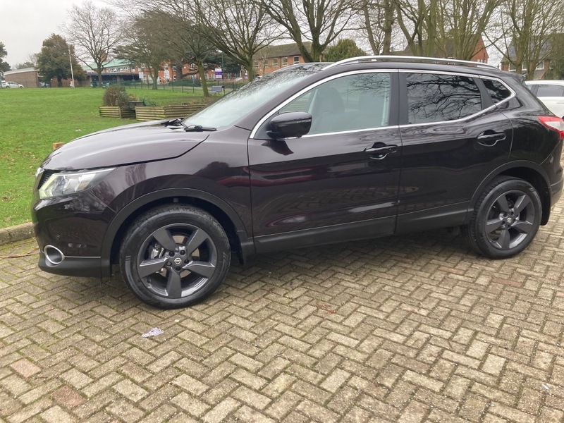 Used Nissan Qashqai 2015 for sale - 77535637: Photo 3